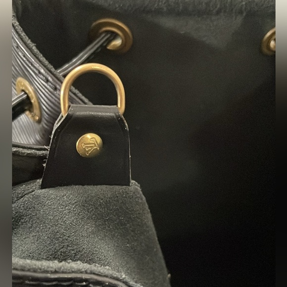 Louis Vuitton Epi Petit Noe Black EUC - Picture 8 of 12